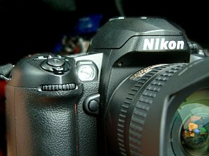Nikon - 良好♪☆カンタンにプロのような写真撮影OK!!☆ Nikon ニコン D100 デジタル一眼レフカメラ「ニコン D780」、ミラーレスカメラ