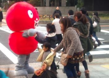 隣にはレンホーがゼッキョー演説
名古屋市内