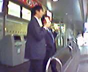 �R���r�j�O